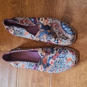 Womens Toms
